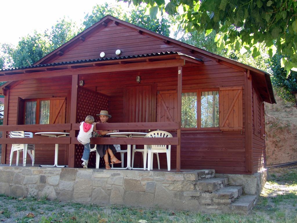 Bungalows Pena Montanesa Aínsa Cameră foto